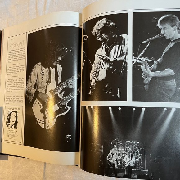 QUEEN'S UNIVERSITY TRICOLOUR Yearbook 79 1979 Mint Kingston Ontario Canada - Picture 5 of 8